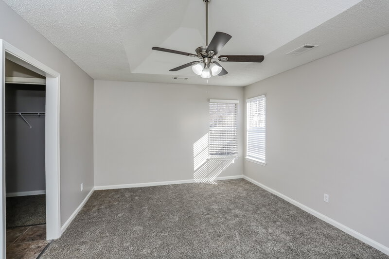 1,735/Mo, 5912 Chadwell Rd Millington, TN 38053 Main Bedroom View