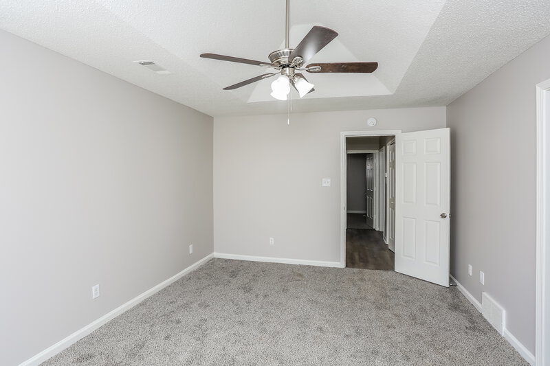 1,735/Mo, 5912 Chadwell Rd Millington, TN 38053 Main Bedroom View 2