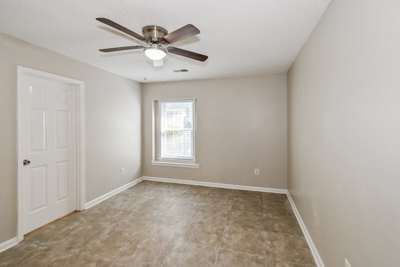 1,485/Mo, 5826 N Newberry Ln Memphis, TN 38115 Main Bedroom View