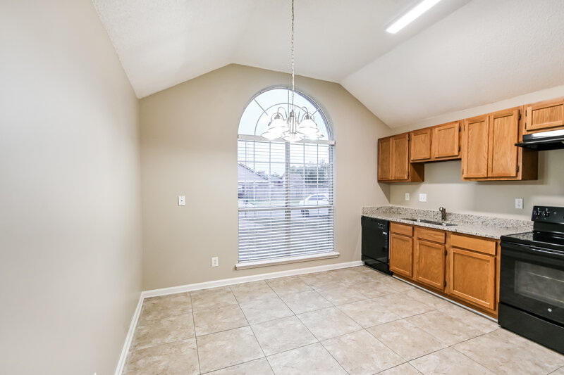1,990/Mo, 3542 E Regency Park Circle Memphis, TN 38115 Dining Room View