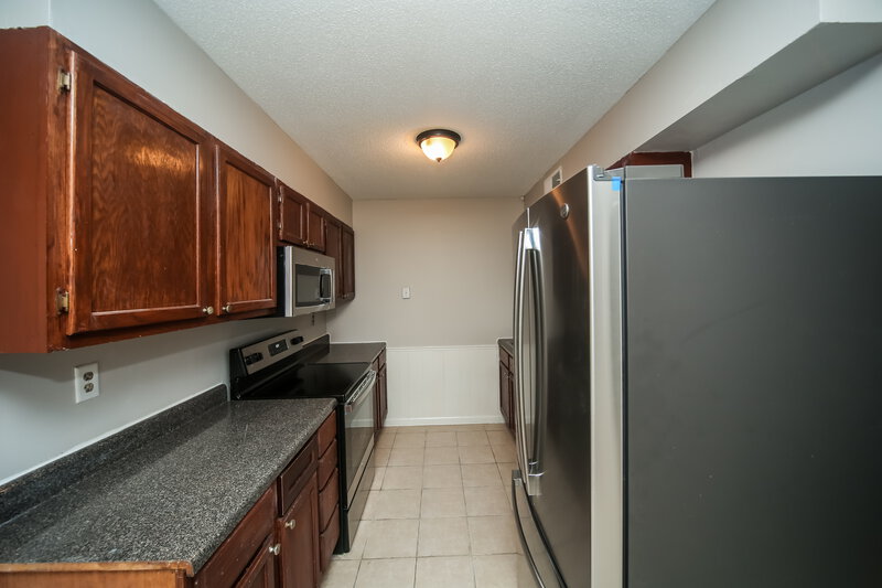 1,515/Mo, 7272 Eggleston Rd Memphis, TN 38125 Kitchen View 2