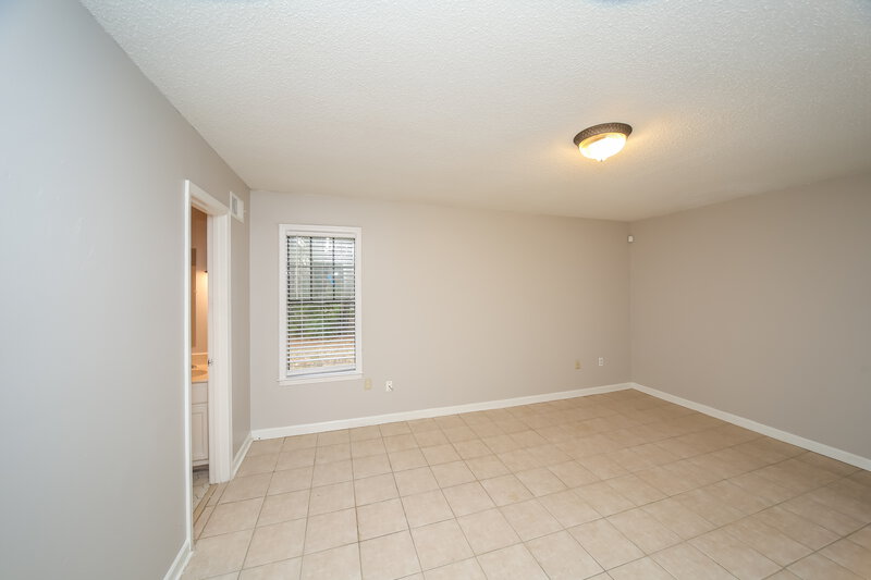 1,515/Mo, 7272 Eggleston Rd Memphis, TN 38125 Main Bedroom View 2