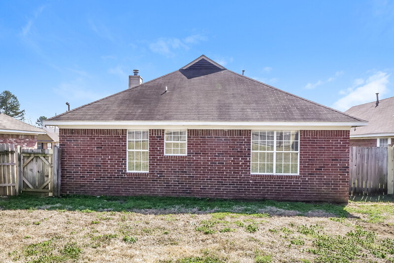 1,530/Mo, 4550 Cedar Leaf Cove Memphis, TN 38128 Rear View 2