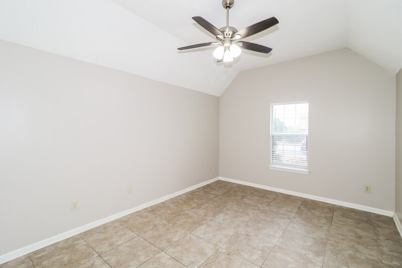 1,570/Mo, 2612 Appling Glen Dr Memphis, TN 38133 Main Bedroom View 2