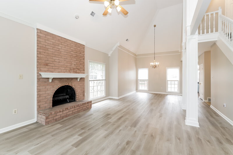 1,880/Mo, 5158 Overview Ridge Memphis, TN 38141 Living Room View