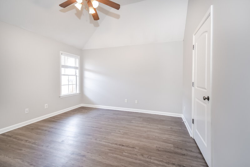 1,720/Mo, 10173 Evening Hill Cordova, TN 38016 Main Bedroom View 2