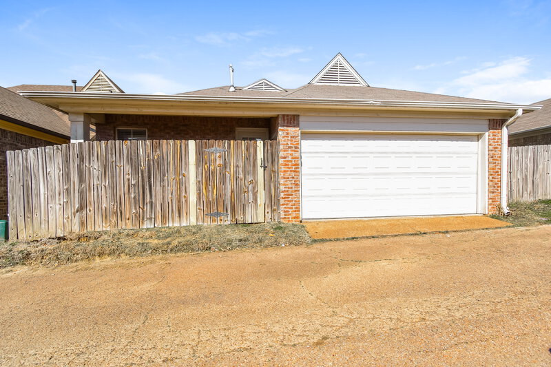 1,720/Mo, 10173 Evening Hill Cordova, TN 38016 Rear View