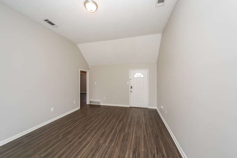 1,490/Mo, 7571 Spring Morning Ct Memphis, TN 38125 Living Room View