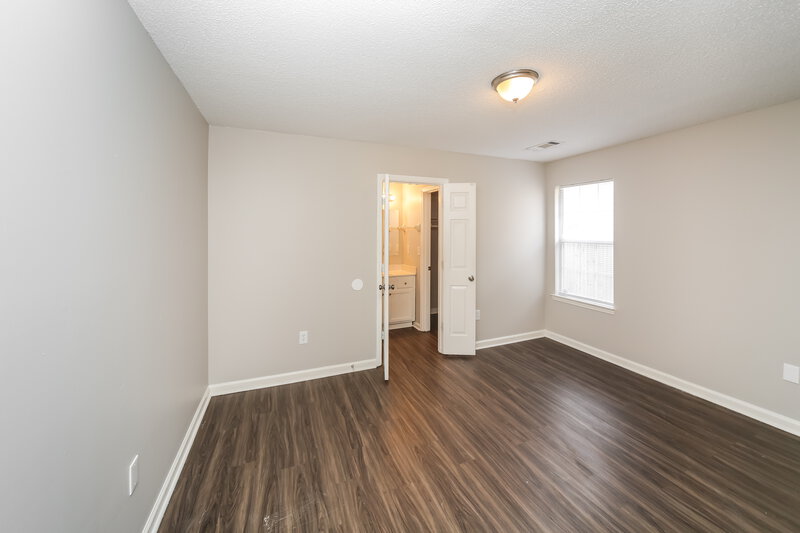 1,490/Mo, 7571 Spring Morning Ct Memphis, TN 38125 Main Bedroom View