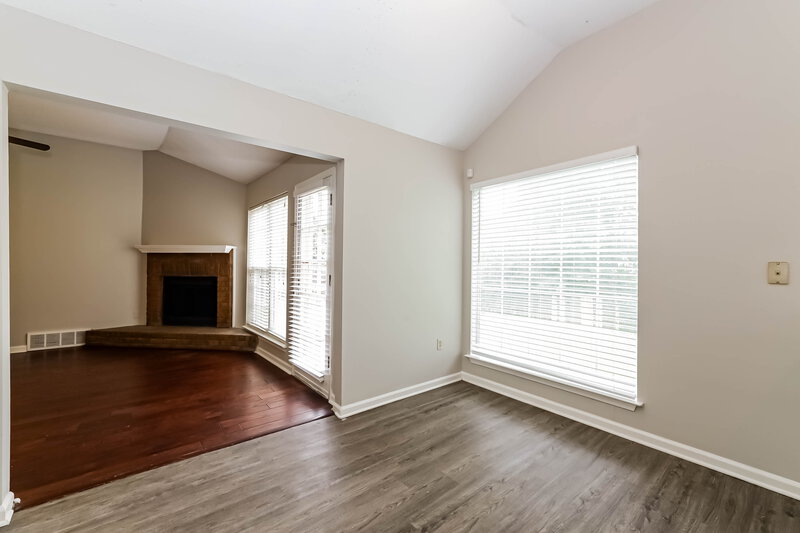 1,565/Mo, 4574 Kings Grant Drive Memphis, TN 38125 Misc View 3