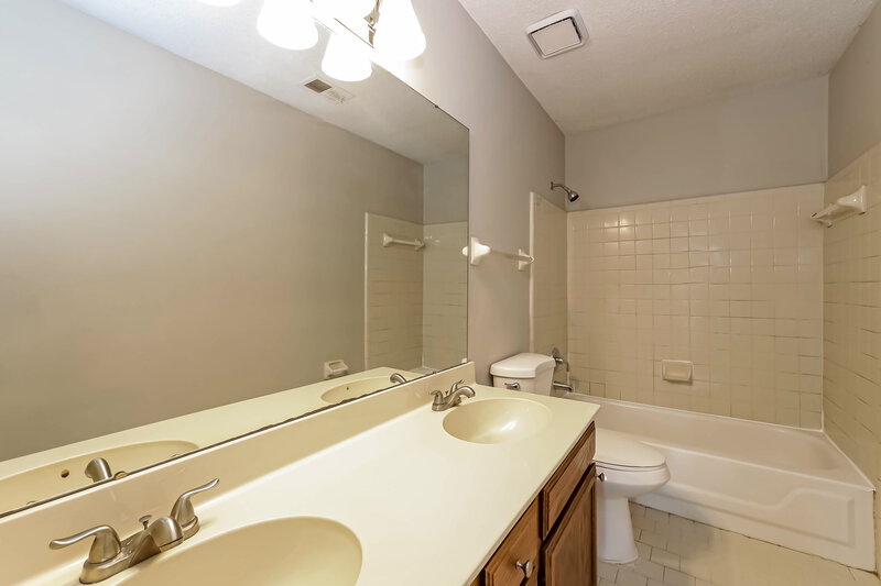 1,565/Mo, 4574 Kings Grant Drive Memphis, TN 38125 Misc View 8