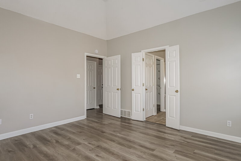 1,760/Mo, 3926 August Moon Cv Memphis, TN 38135 Main Bedroom View