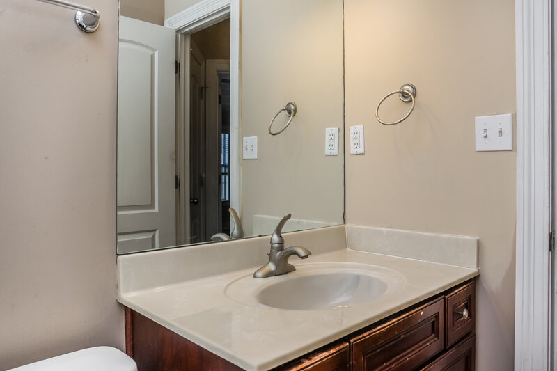 1,880/Mo, 3045 Roseleigh Dr Southaven, MS 38672 Bathroom View