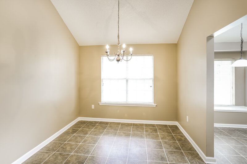2,155/Mo, 4941 Wemberley Dr Memphis, TN 38125 Dining Room View