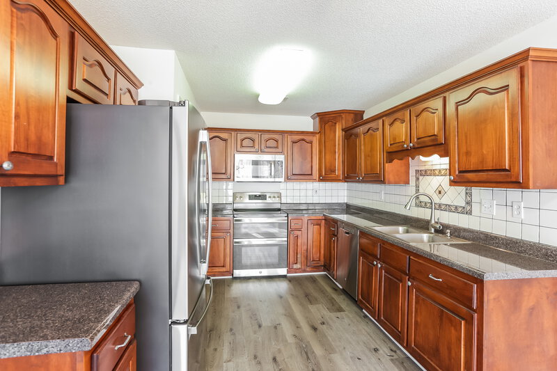 1,750/Mo, 7357 Wendy Way Walls, MS 38680 Kitchen View