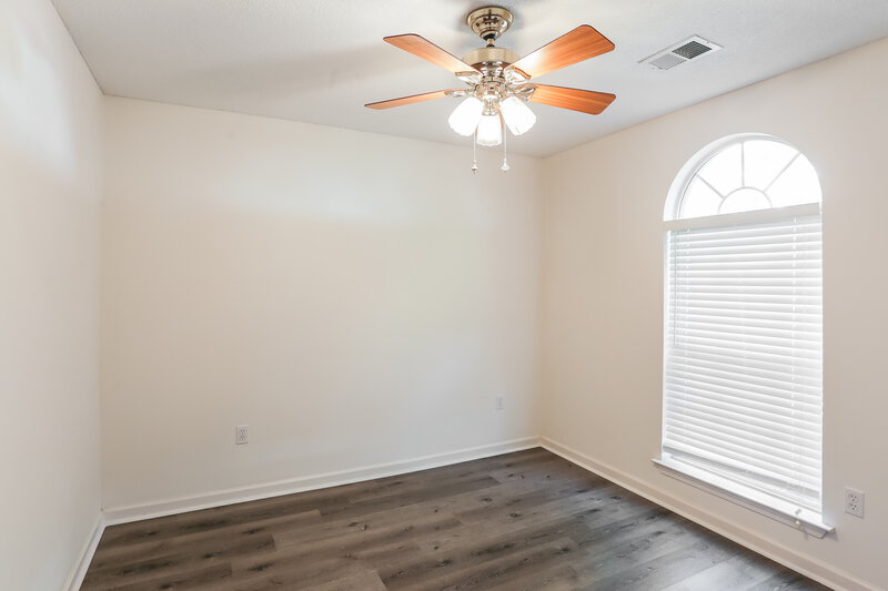 1,750/Mo, 7357 Wendy Way Walls, MS 38680 Bedroom View 4