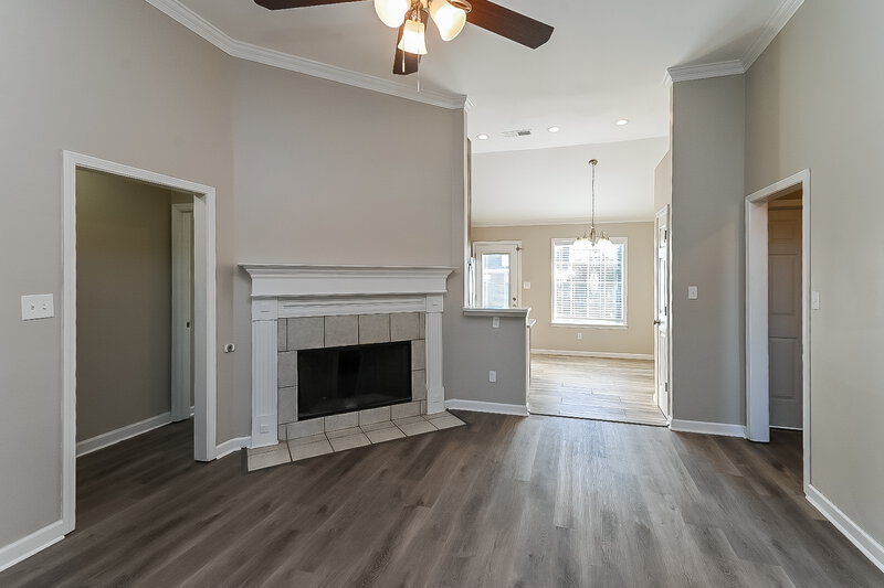1,655/Mo, 9903 Allen Pkwy N Olive Branch, MS 38654 Living Room View 2