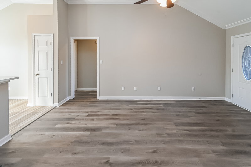 1,655/Mo, 9903 Allen Pkwy N Olive Branch, MS 38654 Living Room View 3