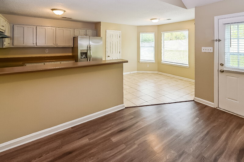 1,560/Mo, 6093 Wills Way Circle S Walls, MS 38680 Living Room View 4