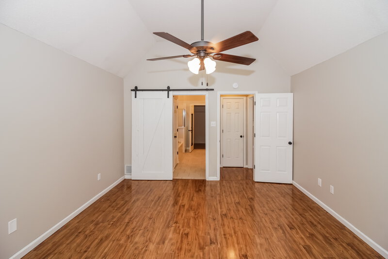 1,915/Mo, 55 Lakewood Cv Oakland, TN 38060 Main Bedroom View