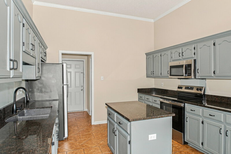 1,755/Mo, 55 Lakewood Cv Oakland, TN 38060 Kitchen View