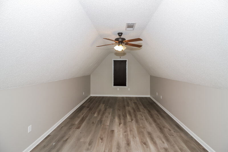 1,915/Mo, 55 Lakewood Cv Oakland, TN 38060 Bedroom View