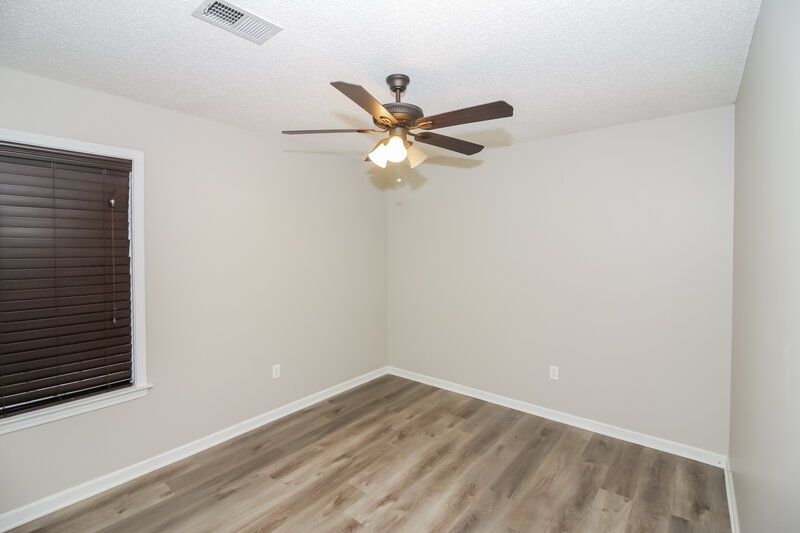 1,915/Mo, 55 Lakewood Cv Oakland, TN 38060 Bedroom View 3