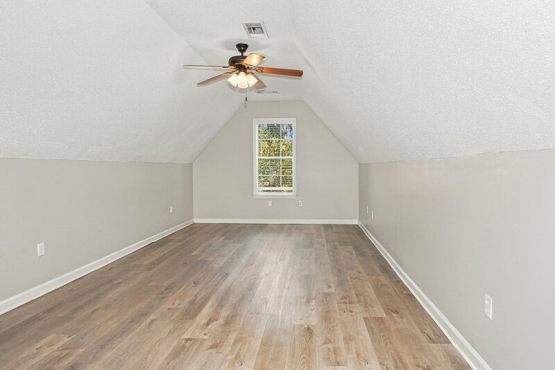 1,755/Mo, 55 Lakewood Cv Oakland, TN 38060 Bonus Room View