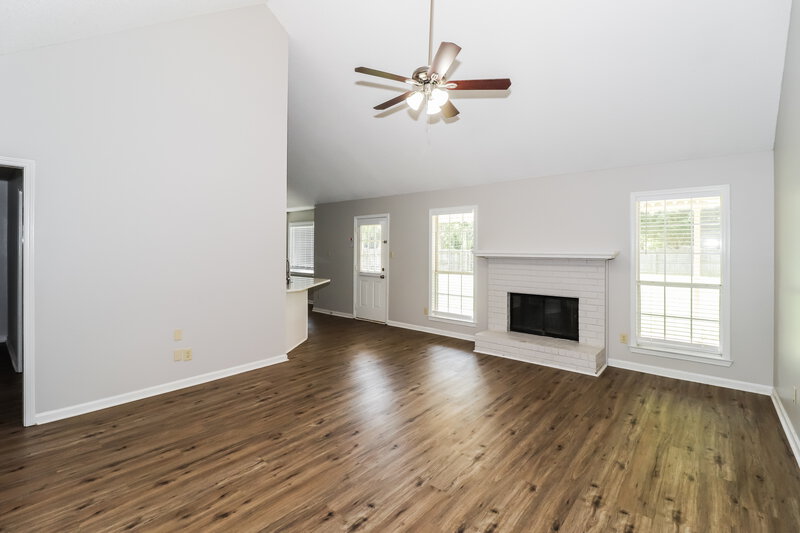 2,195/Mo, 6752 Oakmoor Cir S Bartlett, TN 38135 Living Room View