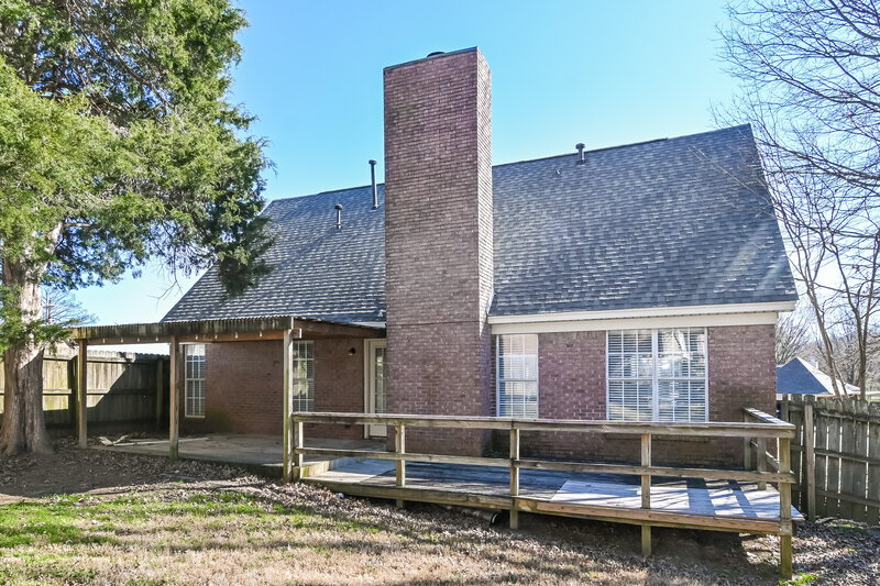 2,970/Mo, 1950 Pecan Ln N Southaven, MS 38671 Rear View