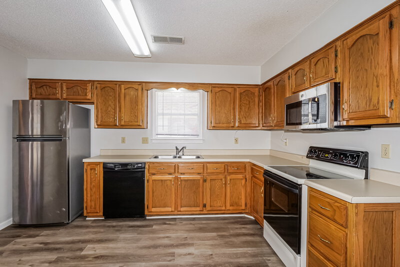 1,740/Mo, 10018 Fox Hunt Dr Olive Branch, MS 38654 Kitchen View