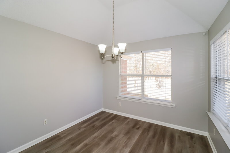 1,940/Mo, 9702 Tributary Cv Memphis, TN 38002 Dining Room View