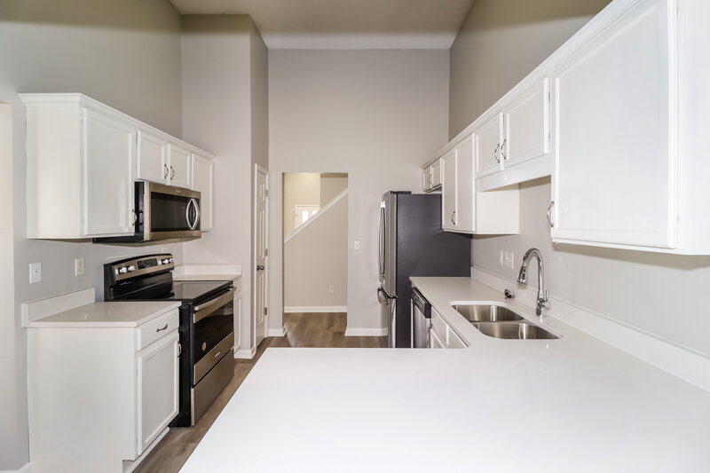 1,940/Mo, 9702 Tributary Cv Memphis, TN 38002 Kitchen View