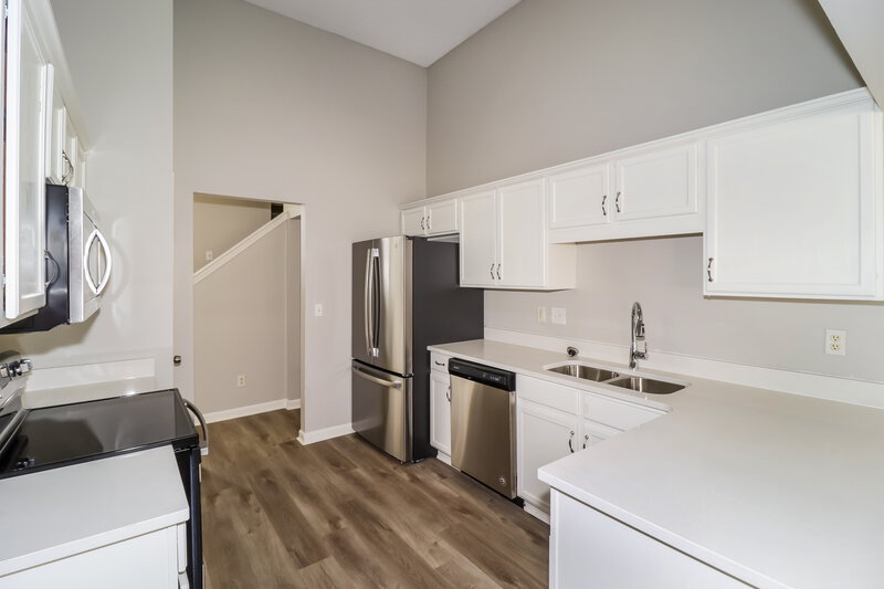 1,940/Mo, 9702 Tributary Cv Memphis, TN 38002 Kitchen View 2