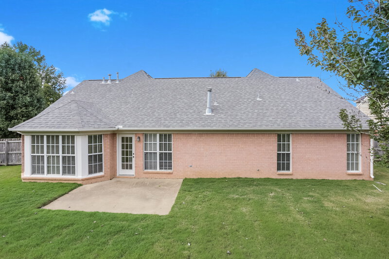 3,060/Mo, 950 Lakemont Cv Southaven, MS 38672 Rear View 2