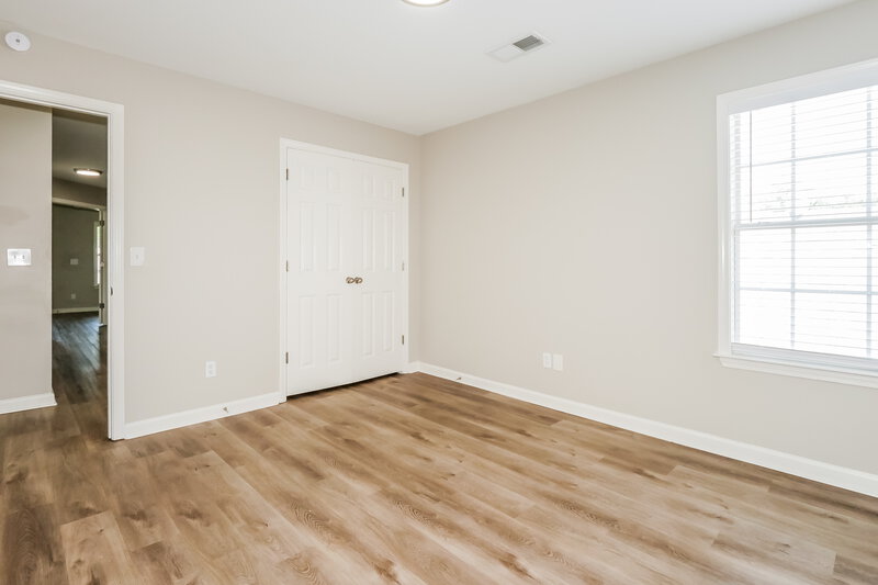 1,960/Mo, 8565 Griffin Park Dr Cordova, TN 38018 Bedroom View