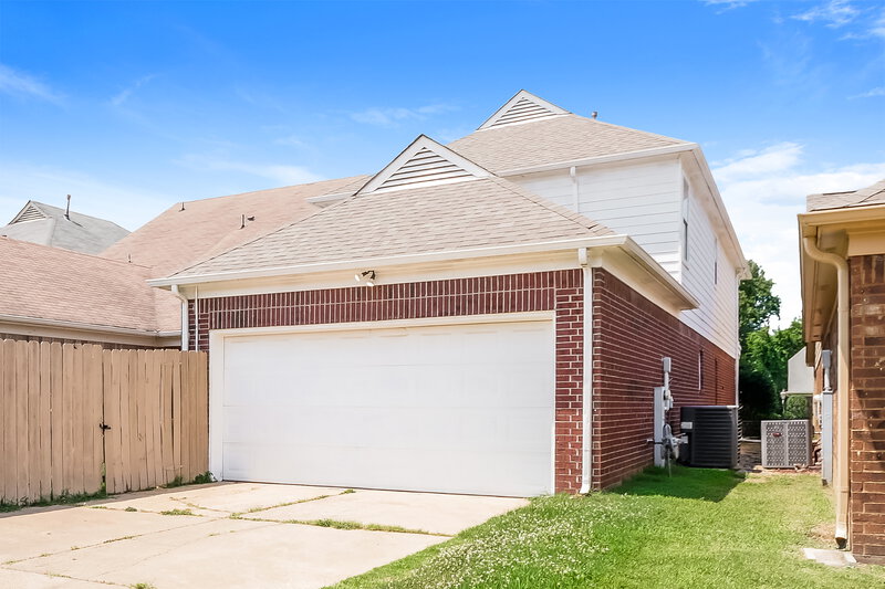 1,960/Mo, 8565 Griffin Park Dr Cordova, TN 38018 Rear View 3