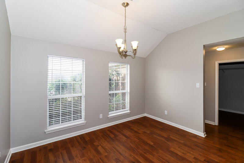 1,920/Mo, 50 Lakewood Dr Oakland, TN 38060 Dining Room View