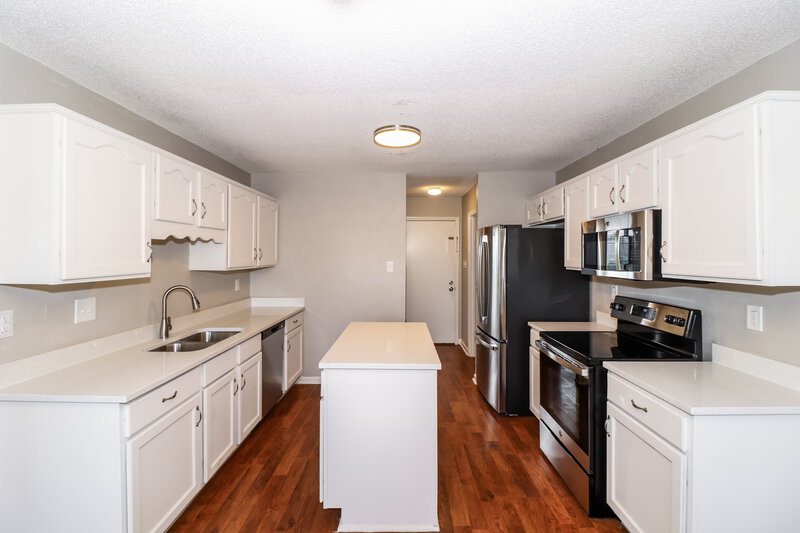 1,920/Mo, 50 Lakewood Dr Oakland, TN 38060 Kitchen View
