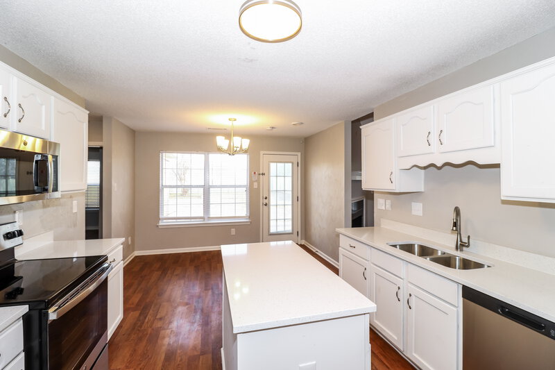 1,920/Mo, 50 Lakewood Dr Oakland, TN 38060 Kitchen View 2