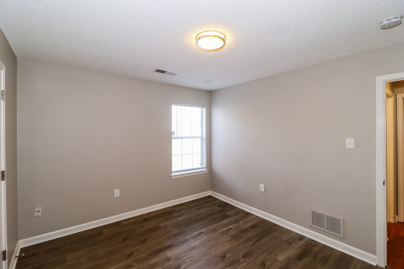 1,920/Mo, 50 Lakewood Dr Oakland, TN 38060 Bedroom View