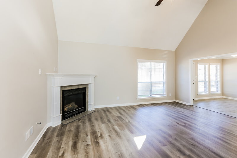 3,000/Mo, 1608 Drake Cv W Hernando, MS 38632 Living Room View
