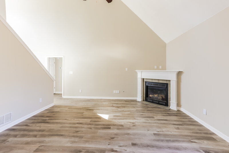 3,000/Mo, 1608 Drake Cv W Hernando, MS 38632 Living Room View 2