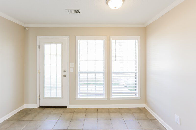 3,000/Mo, 1608 Drake Cv W Hernando, MS 38632 Breakfast Nook View