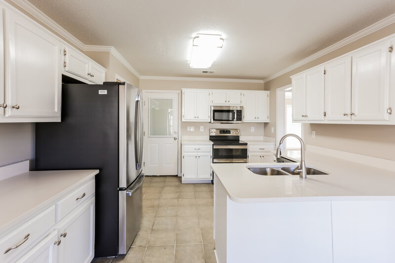3,000/Mo, 1608 Drake Cv W Hernando, MS 38632 Kitchen View