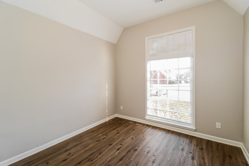 1,810/Mo, 7728 Clover Run Cv Memphis, TN 38016 Bedroom View 3