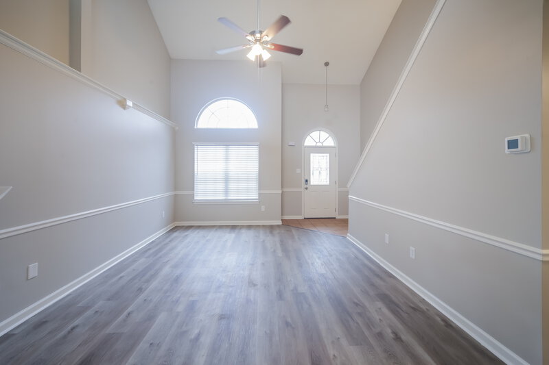 1,770/Mo, 9742 Dogwood Ct W Olive Branch, MS 38654 Living Room View 2