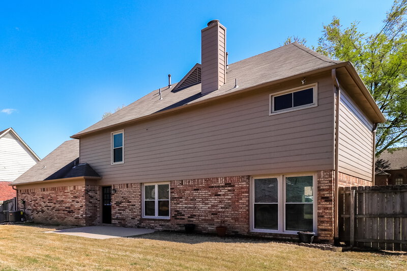 2,080/Mo, 7620 Dexter Hollow Dr Cordova, TN 38016 Rear View