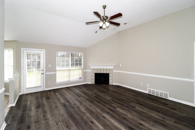 2,340/Mo, 5560 Mary Ln Arlington, TN 38002 Living Room View
