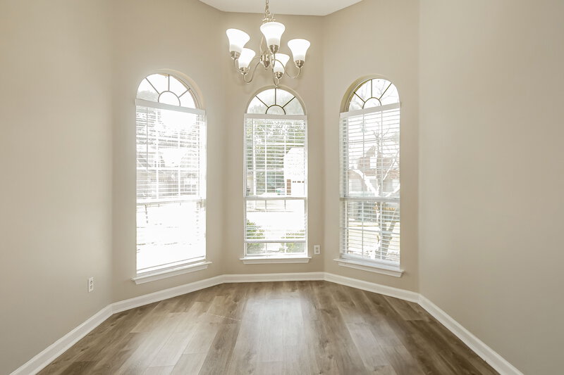 2,140/Mo, 5560 Mary Ln Arlington, TN 38002 Dining Room View 2
